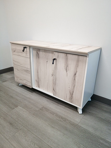 Modern executive l-shaped desk - solid wood frame