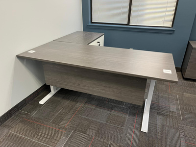 U-shaped desk + cabinet