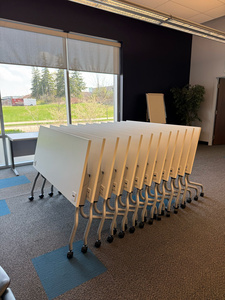 Flip-top table