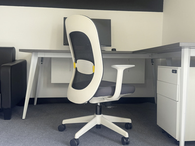 Task chair