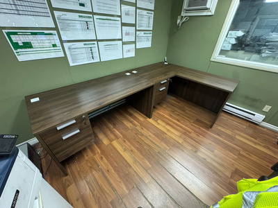 Height-adjustable desk - grade 3