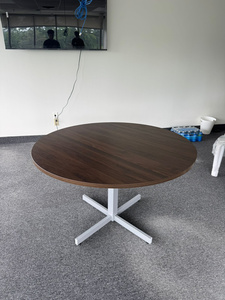 Round table