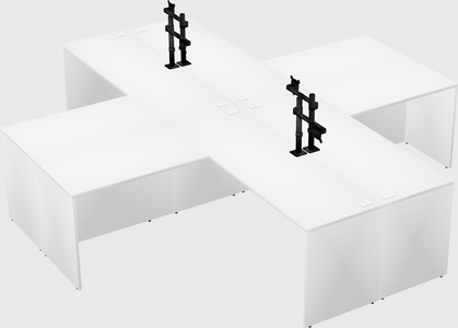 Bureaux de bureau quadruples en forme de l
