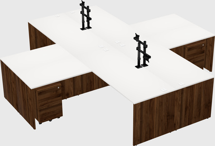 Bureaux de bureau quadruples en forme de l