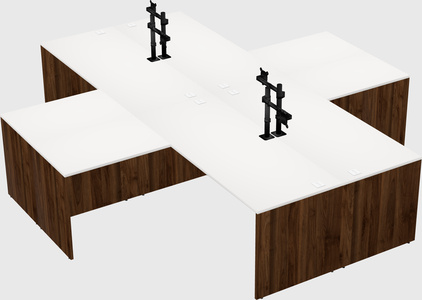 Bureaux de bureau quadruples en forme de l