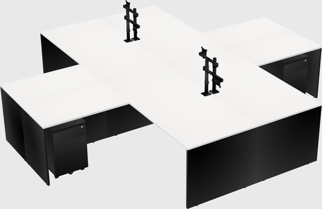 Bureaux de bureau quadruples en forme de l