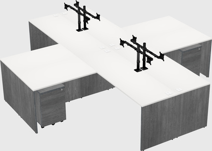Bureaux de bureau quadruples en forme de l