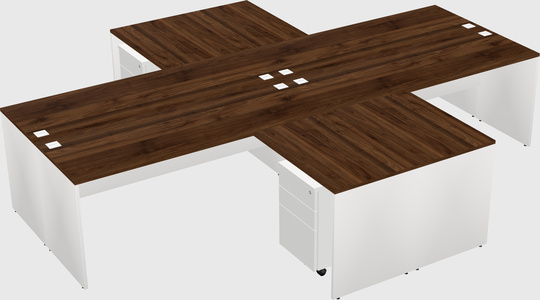 Bureaux de bureau quadruples en forme de l