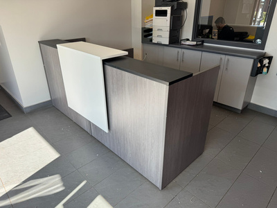 Shared u-shaped reception desks