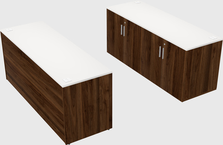 Bureau parallèle avec crédence