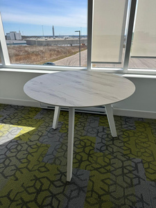 39in round table