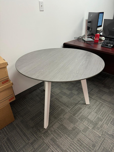 39in round table