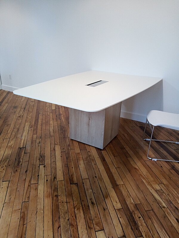 Off-wall meeting table