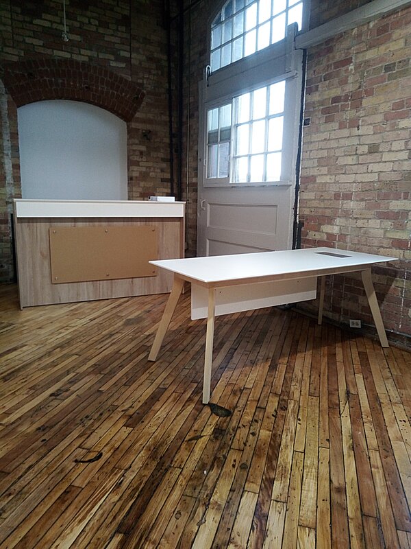 Rectangular desk