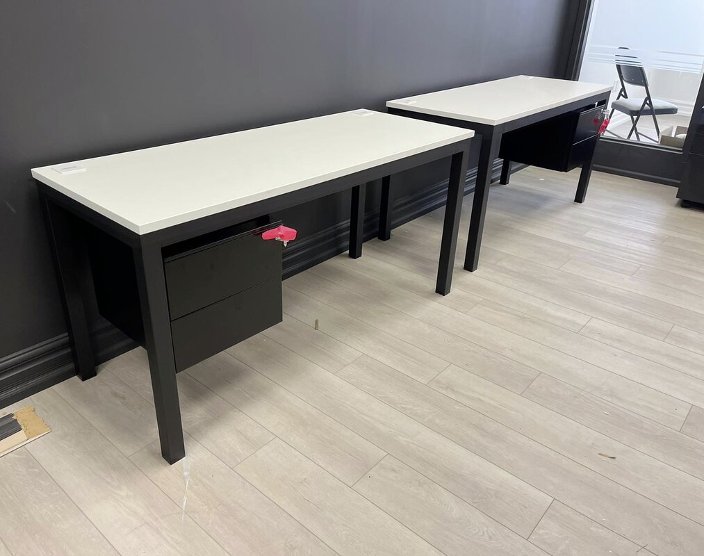 Height-adjustable desk - grade 3