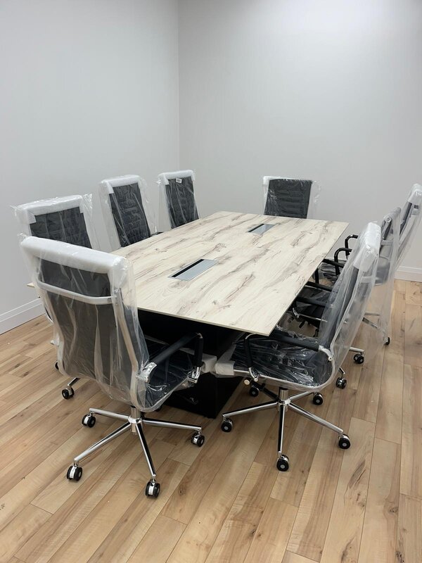 Meeting table