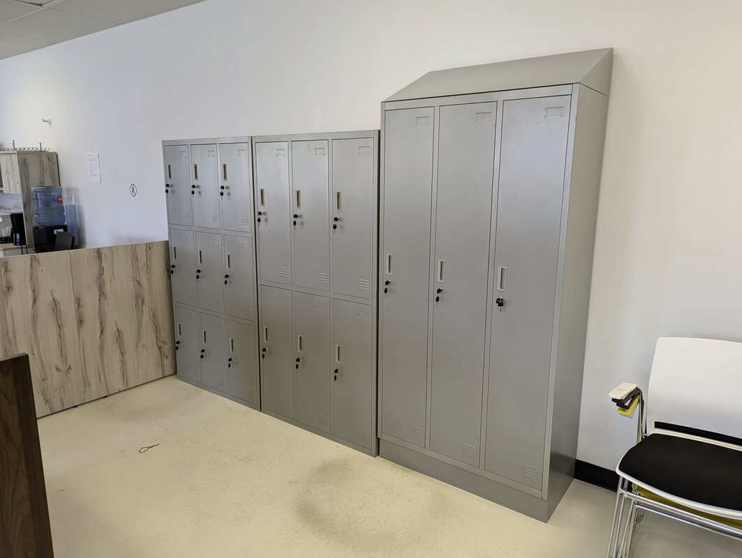 Modular lockers