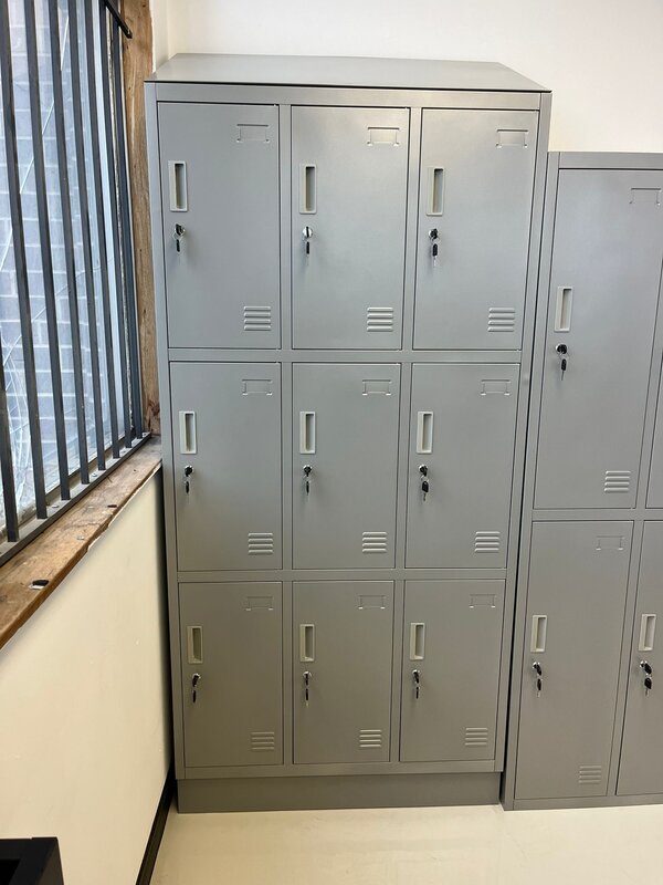 Modular lockers