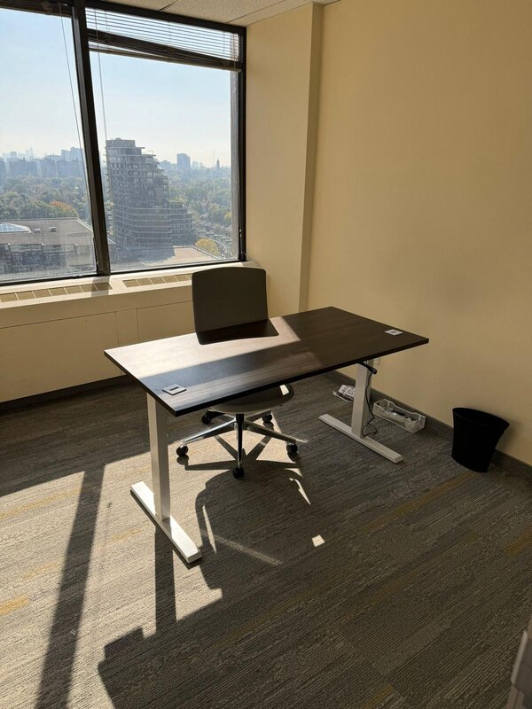 Height-adjustable desk - grade 3