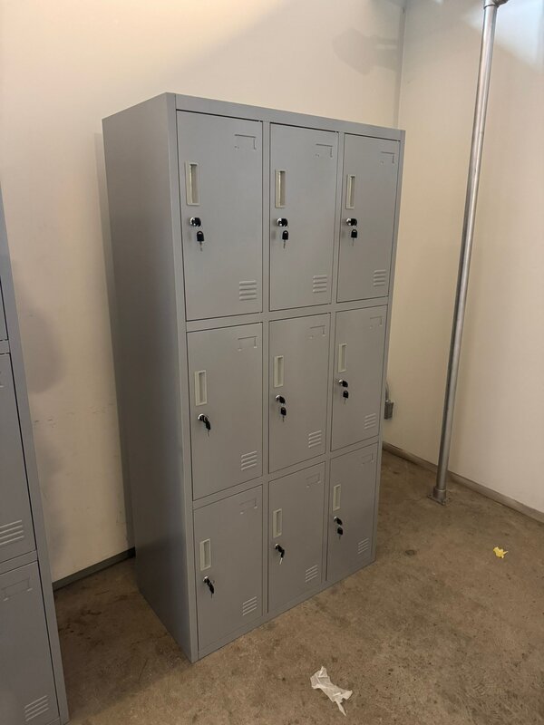 Modular lockers