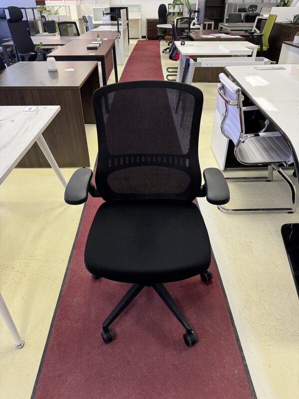 Task chair