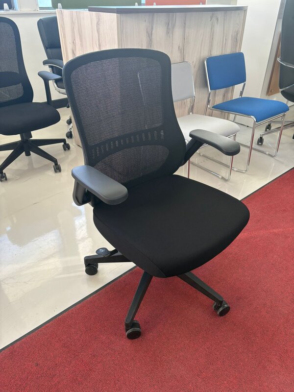 Task chair