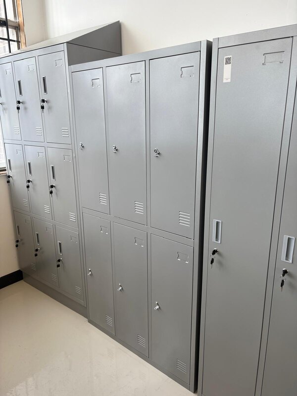 Modular lockers