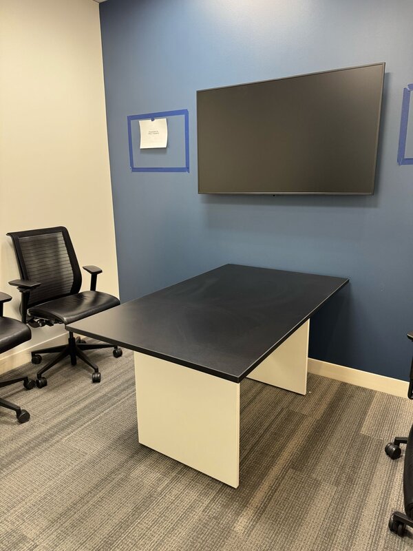 Meeting table