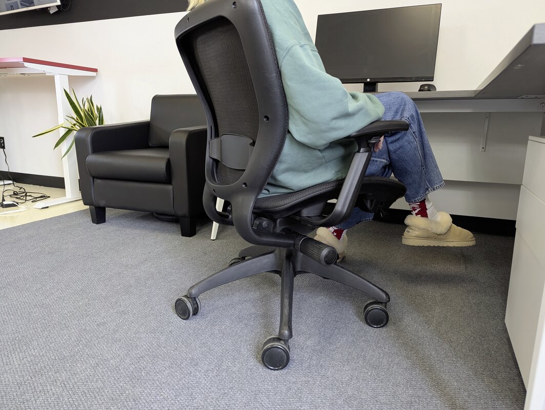Nightingale exo series 5880 mesh chair