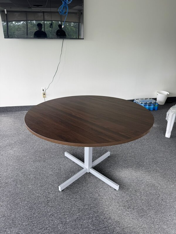 Round Table