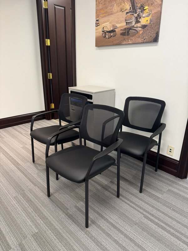 EOR | Mesh Back Guest Chair