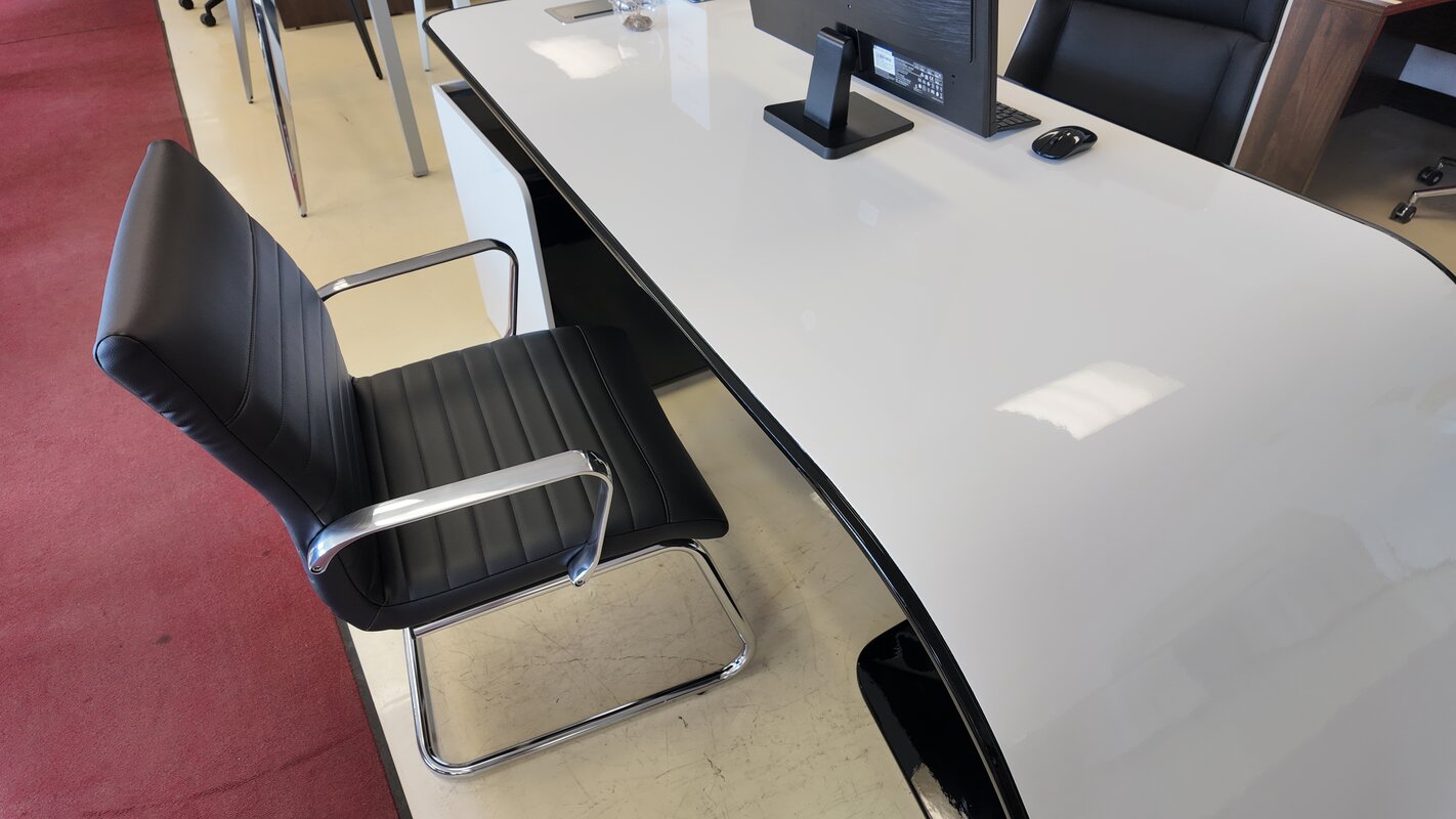 Guest/visitor Chair