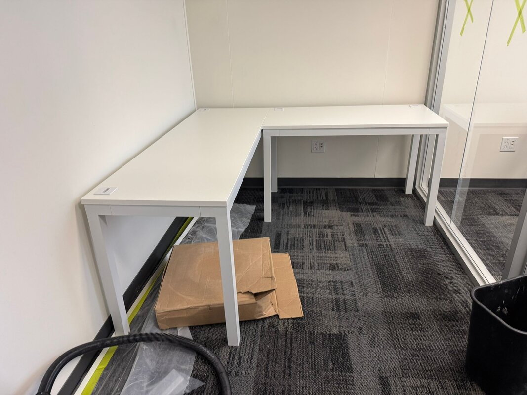 Bureau en forme de L