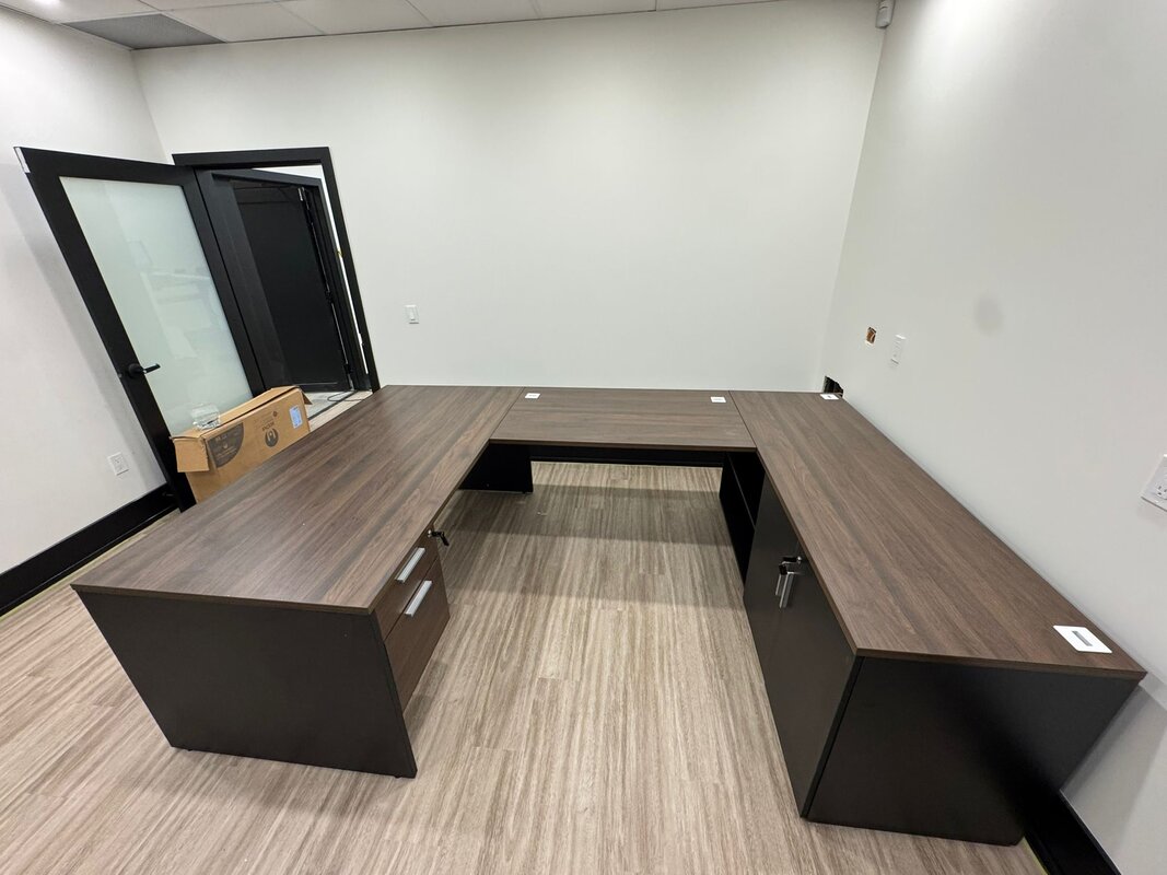 Bureau en U