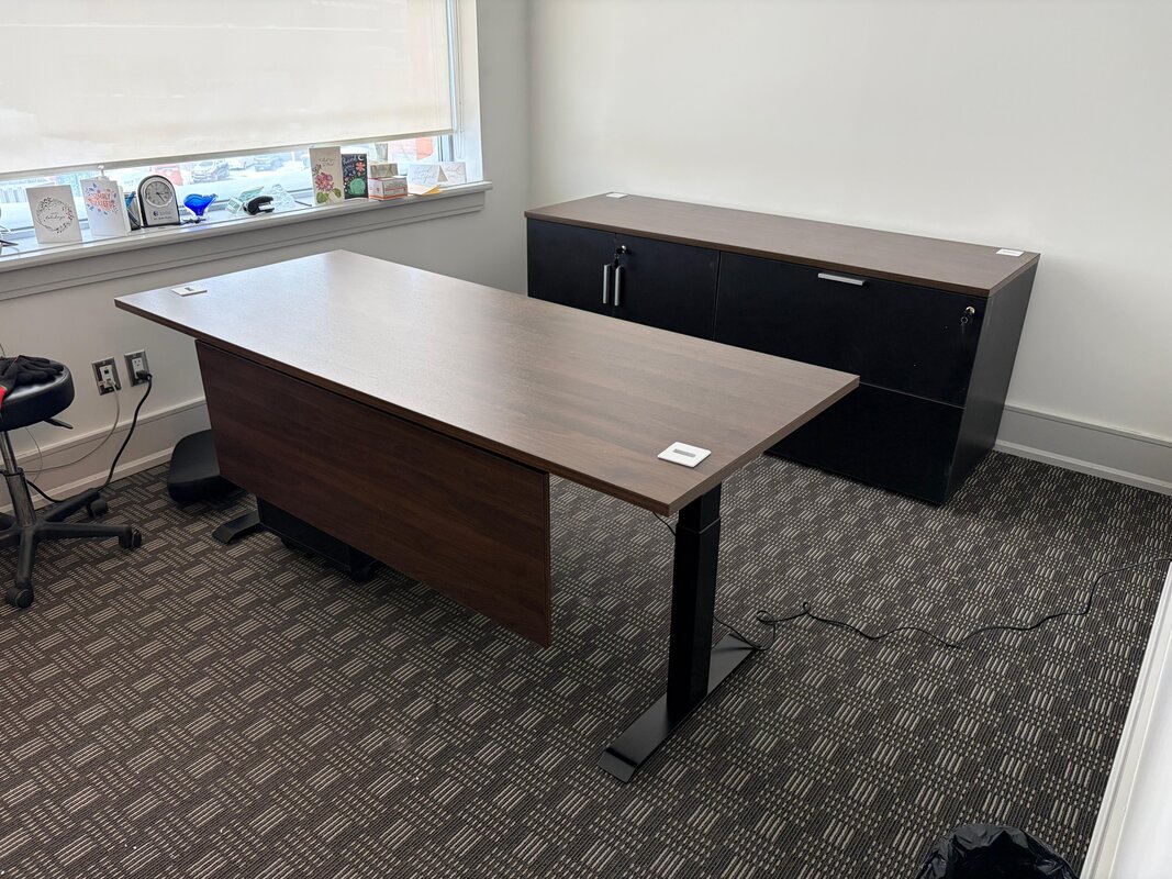 高度可调办公桌 - 商用级