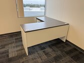 Salles d'exposition de mobilier de bureau en libre-service