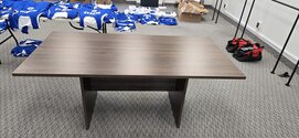 Salles d'exposition de mobilier de bureau en libre-service