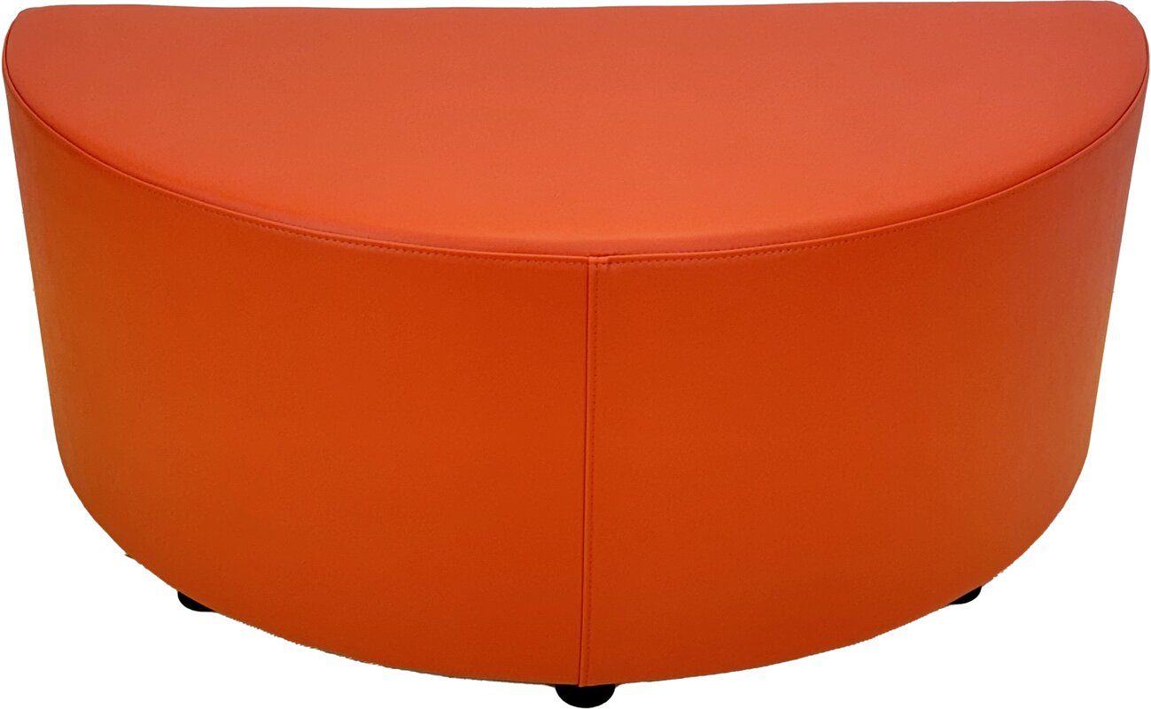 Use modular lounge furniture to elevate hotel lobbies, guest lounges, and bar areas with comfort, style, and flexibility.