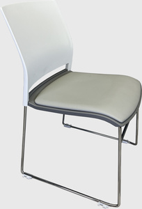 Chaise empilable